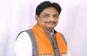 เชเชทเชฟเชเซเชถ เชชเชเซเชฒเซ เชเชเชพเชเช เชฆเซเชเชเชพเชตเซ เชฅเชคเชพเช เชนเซเชธเซเชชเชฟเชเชฒเชฎเชพเช เชฆเชพเชเชฒ เชฅเชฏเชพ, 15 เชฎเซเชฎเซเชจเซ เชชเชฅเชฐเซ เชจเซเชเชณเซ