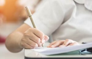 เชญเชพเชตเชจเชเชฐเชฎเชพเช เชเซเชจเชฟเชฏเชฐ เชเซเชฒเชพเชฐเซเชเชจเซ เชชเชฐเซเชเซเชทเชพ เชฅเช เชชเซเชฐเซเชฃ, เชฒเซเชเซเช เชชเซเชฒเซเชธ เชเชฐเซเชฎเชเชพเชฐเซเชเชจเซ เชเชญเชพเชฐ เชฎเชพเชจเซเชฏเซ