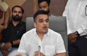 เชฆเชฟเชตเชพเชณเซเชจเชพ เชคเชนเซเชตเชพเชฐเซเชฎเชพเช เชฎเซเชธเชพเชซเชฐเซเชจเซ เชธเซเชตเชฟเชงเชพ เชฎเชพเชเซ เชธเซเชฐเชค เชตเชฟเชญเชพเช เชเชธ.เชเซ.เชจเชฟเชเชฎ เซจเซจเซฆเซฆเชฅเซ เชตเชงเซ เชเชเชธเซเชเซเชฐเชพ เชฌเชธเซ เชฆเซเชกเชพเชตเชถเซ: เชเซเชน เชฐเชพเชเซเชฏเชฎเชเชคเซเชฐเซ เชนเชฐเซเชท เชธเชเชเชตเซ