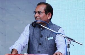 เชเชฃเชเชฆเชฎเชพเช ‘เชเช เชถเชพเชฎ เชธเชฐเชฆเชพเชฐ เชธเชพเชนเซเชฌ เชเซ เชจเชพเชฎ’ เชฒเซเช เชกเชพเชฏเชฐเซ เชฏเซเชเชพเชฏเซ , เชฏเชนเซเชฆเซ เชธเชฎเชพเช เชชเชพเชธเซเชฅเซ เชฎเชพเชคเซเชฐ เชชเชพเชเซเชฆเชพเชฐ เชธเชฎเชพเชเซ เชจเชนเซเช เชชเชฃ เชญเชพเชฐเชคเซ เชถเซเชเชตเชพ เชเซเชตเซเช เชเซ : เชเชเชเซเชญเชพเช เชธเซเชคเชฐเชฟเชฏเชพ