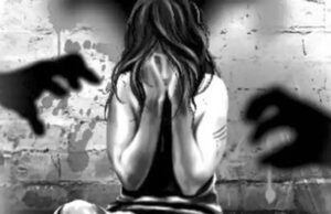 เชเชพเชเชงเซเชจเชเชฐเชฎเชพเช เชคเซเชฐเชฃ เชตเชฐเซเชทเชจเซ เชฆเซเชเชฐเซเชจเชพ 28 เชตเชฐเซเชทเซเชฏ เชฌเชพเชชเซ เชตเชฟเชงเชตเชพ เชฎเชพเชคเชพเชจเซ 14 เชตเชฐเซเชทเชจเซ เชธเชเซเชฐเชพ เชชเชฐ เชฆเซเชทเซเชเชฐเซเชฎ เชเชเชฐเซเชฏเซเช